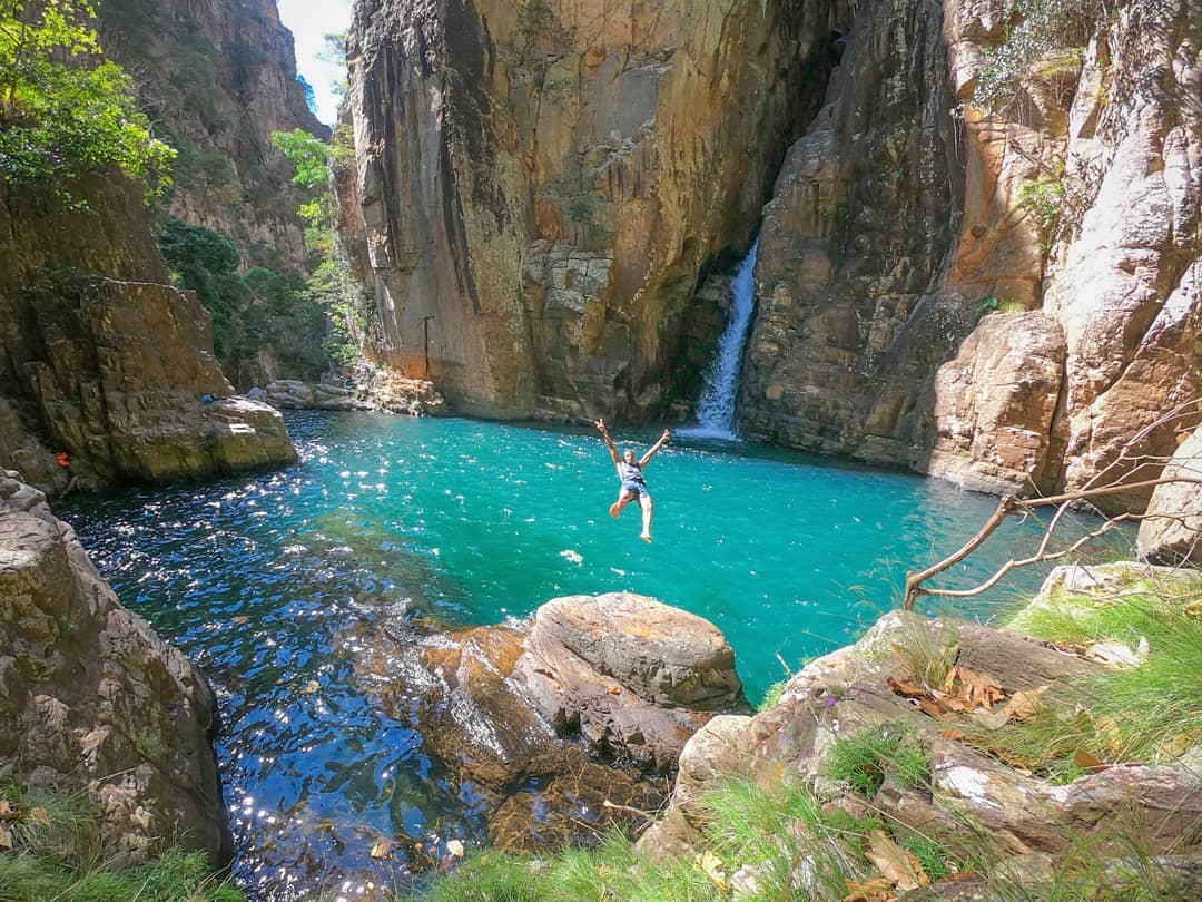 Descobrimos a mais nova (e inexplorada) cachoeira paradisíaca de beleza  surreal na Chapada dos Veadeiros - Curta Mais